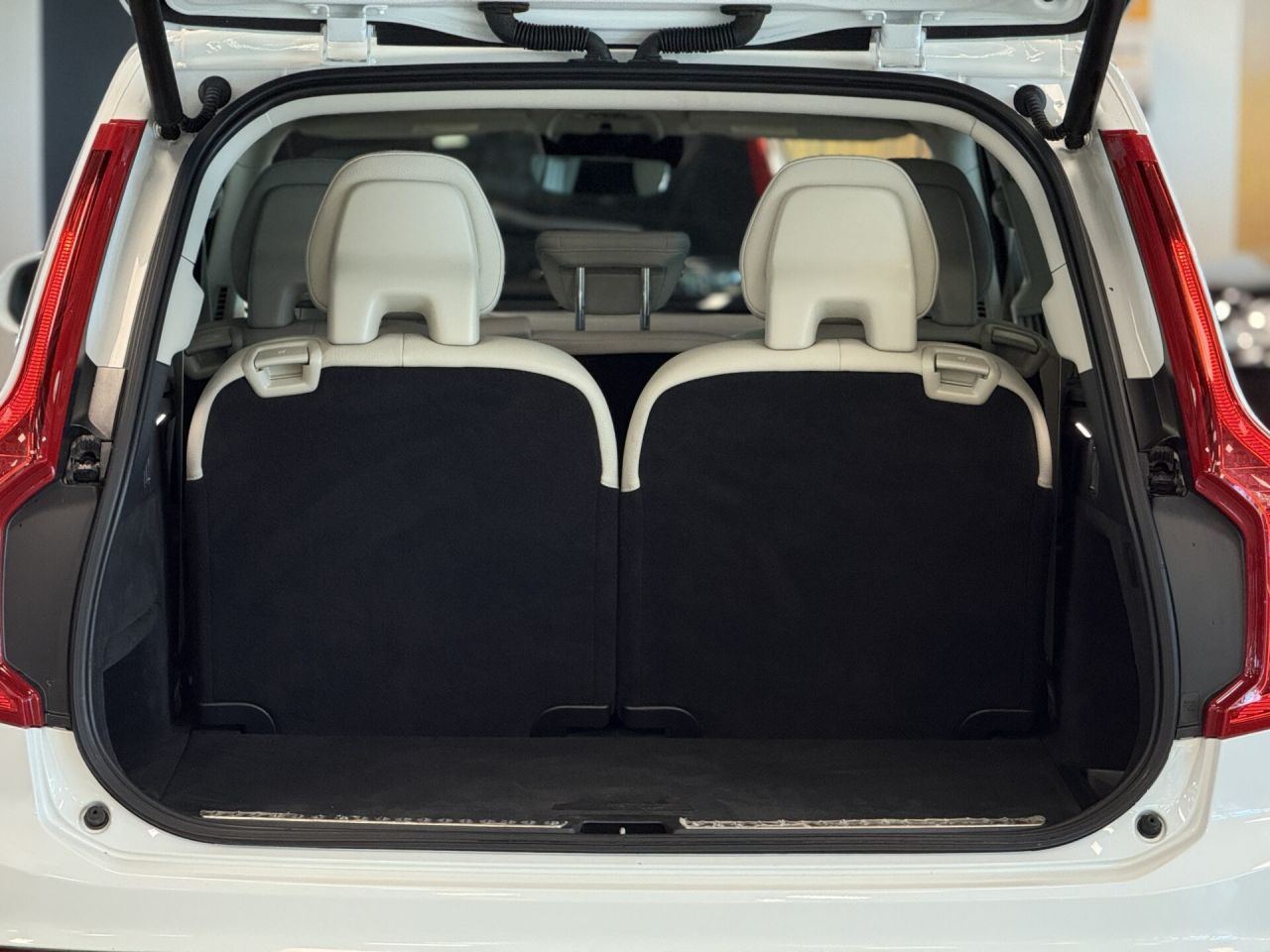 Volvo XC90 | 19