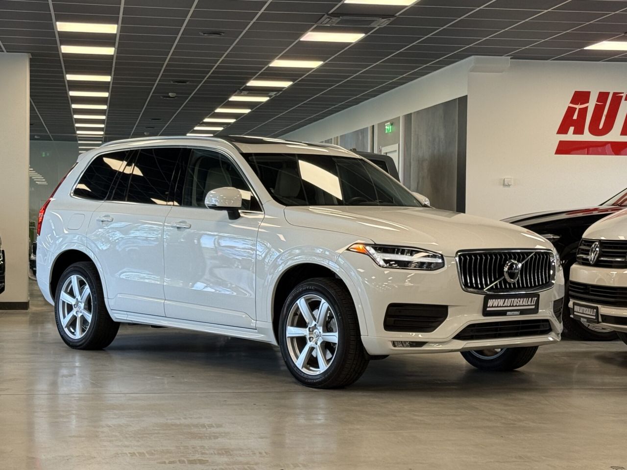 Volvo XC90 | 25