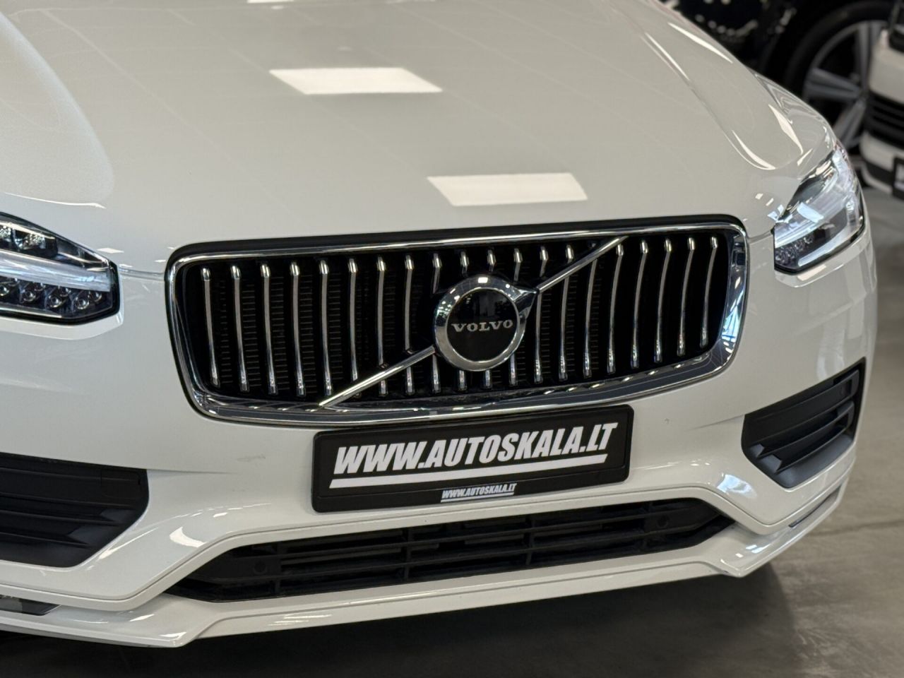 Volvo XC90 | 33