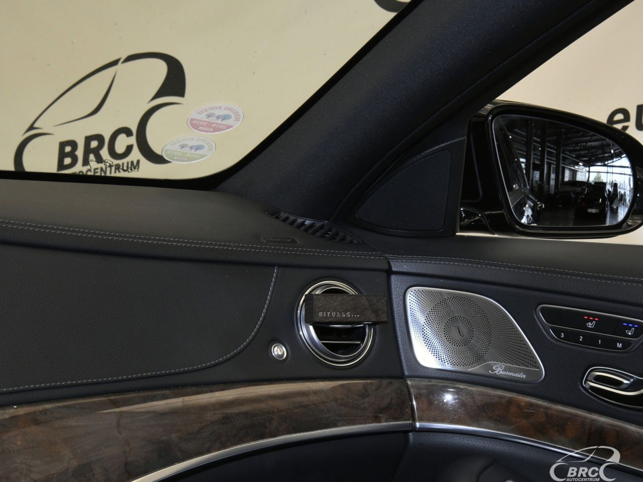 Mercedes-Benz S350 | 29