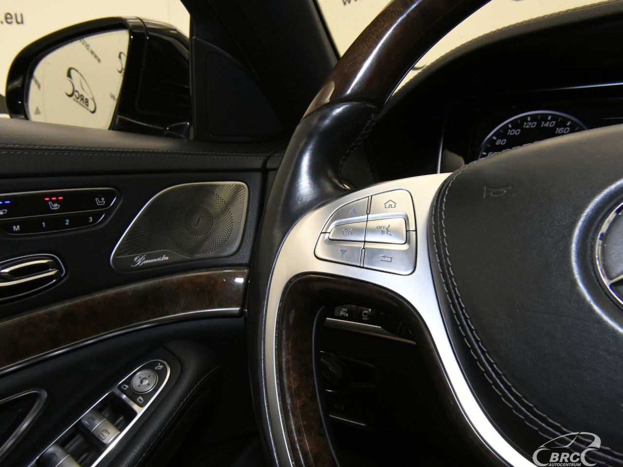 Mercedes-Benz S350 | 32