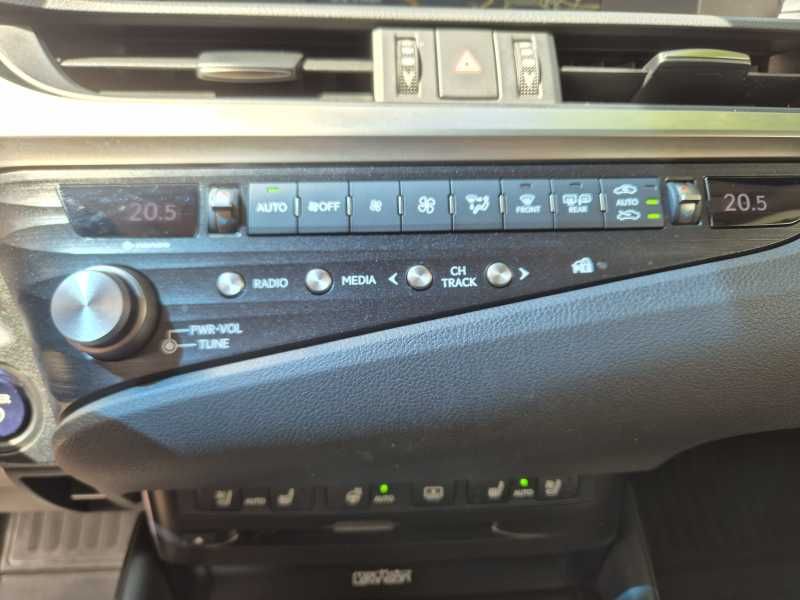 Lexus ES 300h | 20