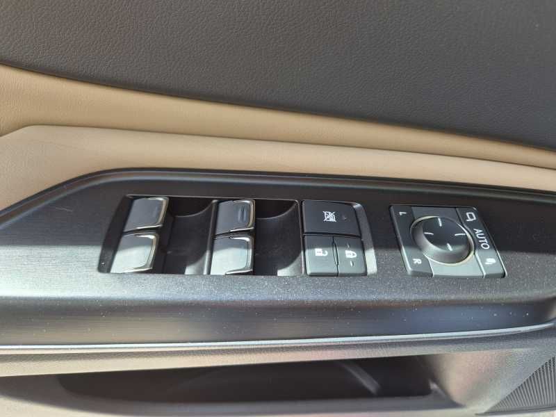 Lexus ES 300h | 23