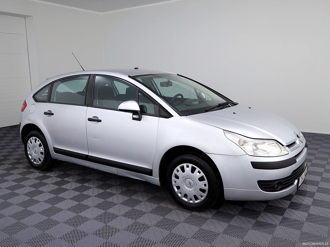 Citroen C4, 1.4 l., hatchback