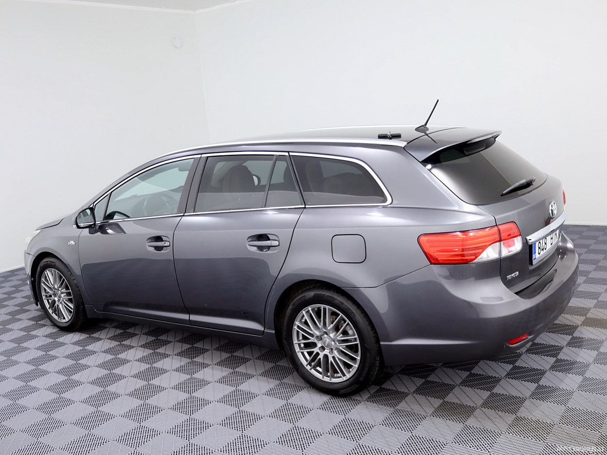 Toyota Avensis | 3