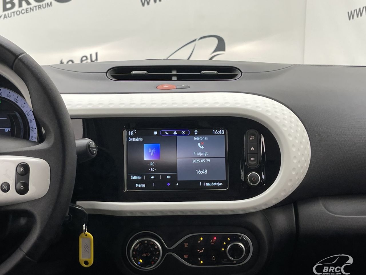 Renault Twingo | 11