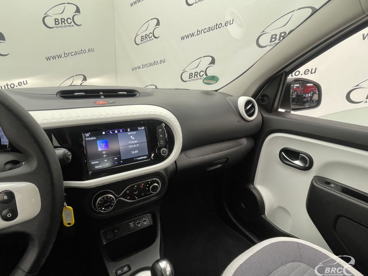 Renault Twingo | 19
