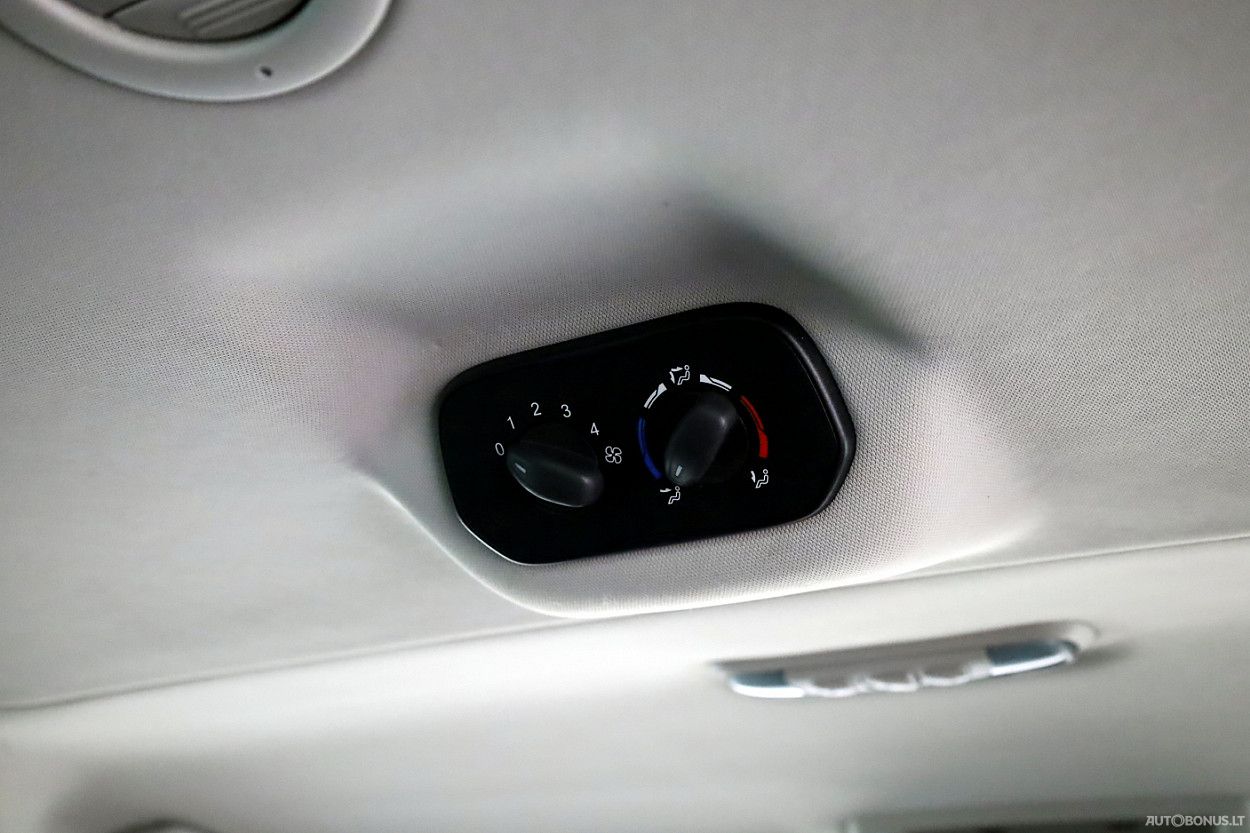 Ford Tourneo | 8