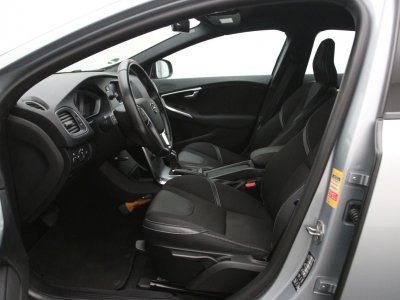 Volvo V40 | 3
