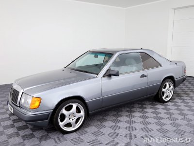 Mercedes-Benz E230 | 1