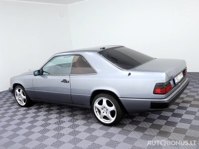 Mercedes-Benz E230 | 3