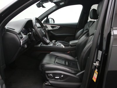 Audi Q7 | 3
