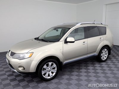 Mitsubishi Outlander | 1