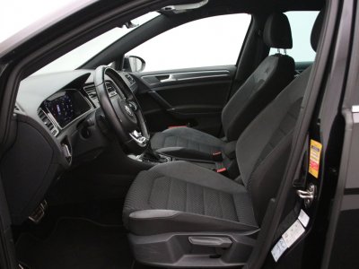 Volkswagen Golf | 3