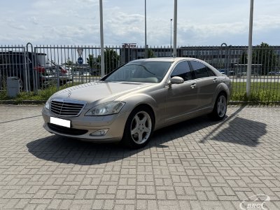 Mercedes-Benz S500, 5.5 l., saloon