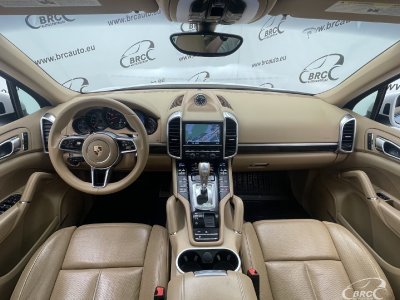 Porsche Cayenne | 1