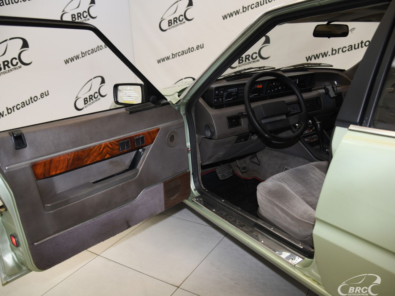 Rover 3500 | 17