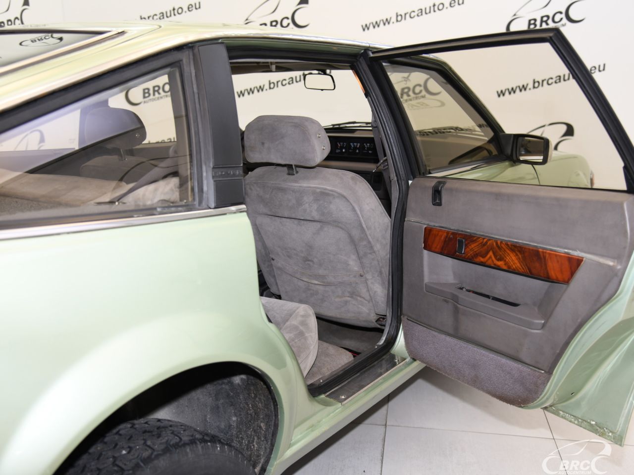 Rover 3500 | 11