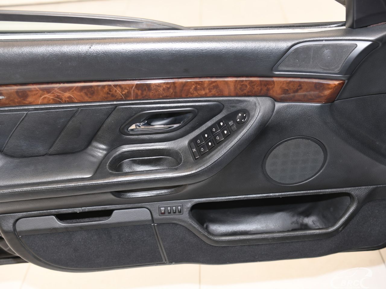 BMW 750 | 21