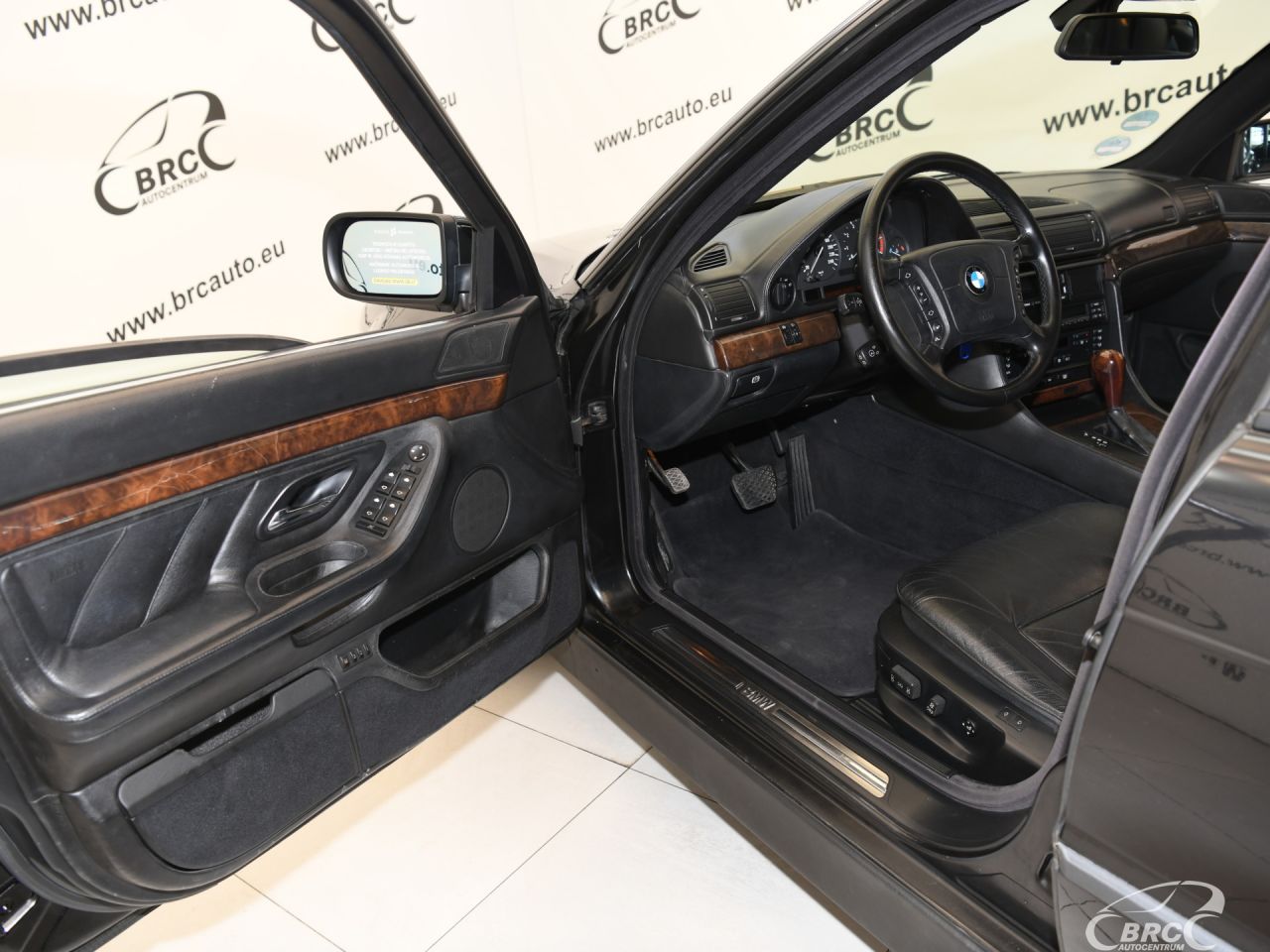BMW 750 | 20