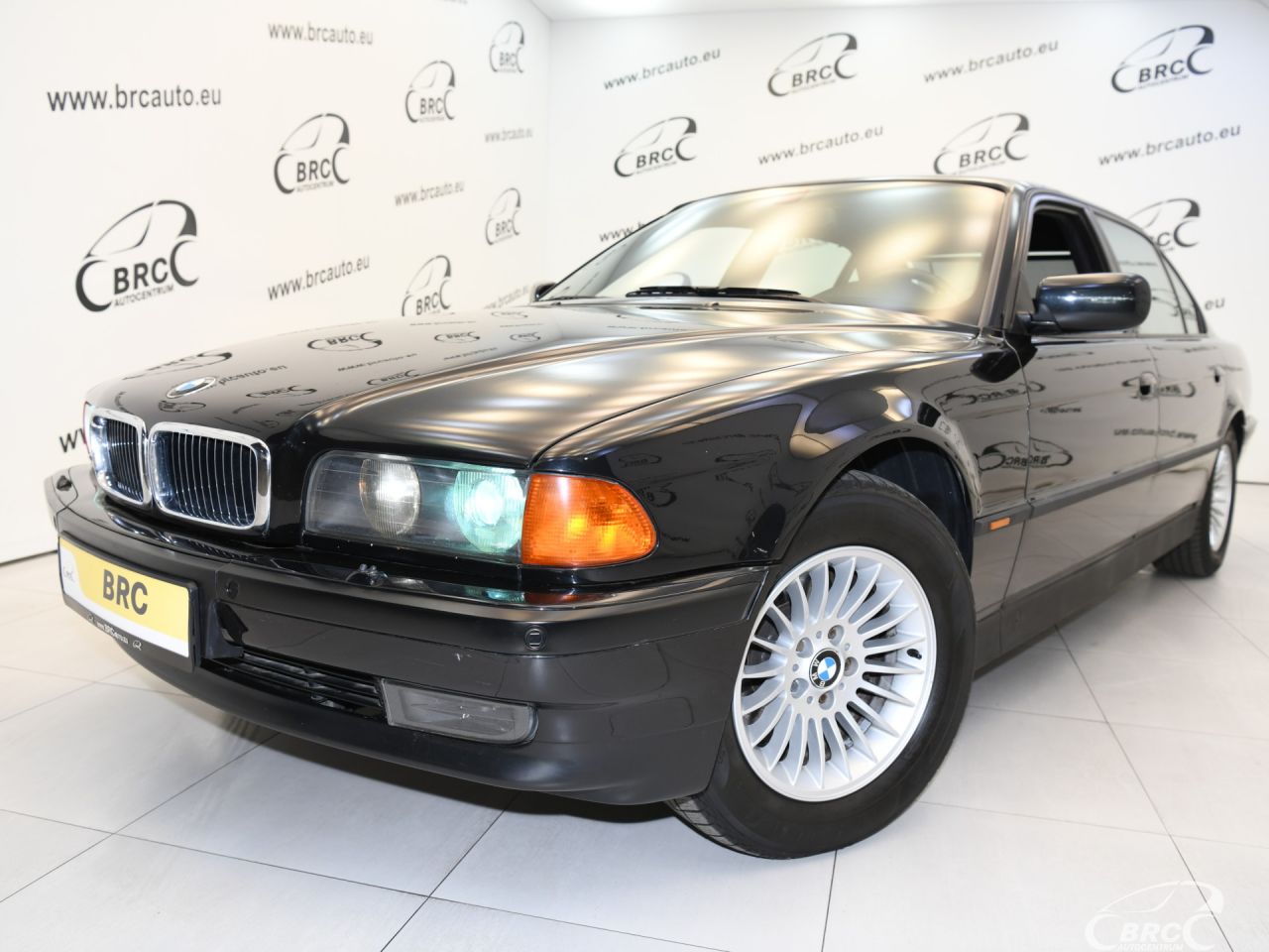 BMW 750 | 48