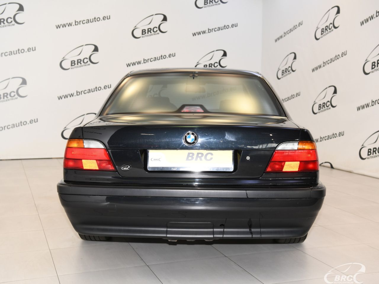 BMW 750 | 51