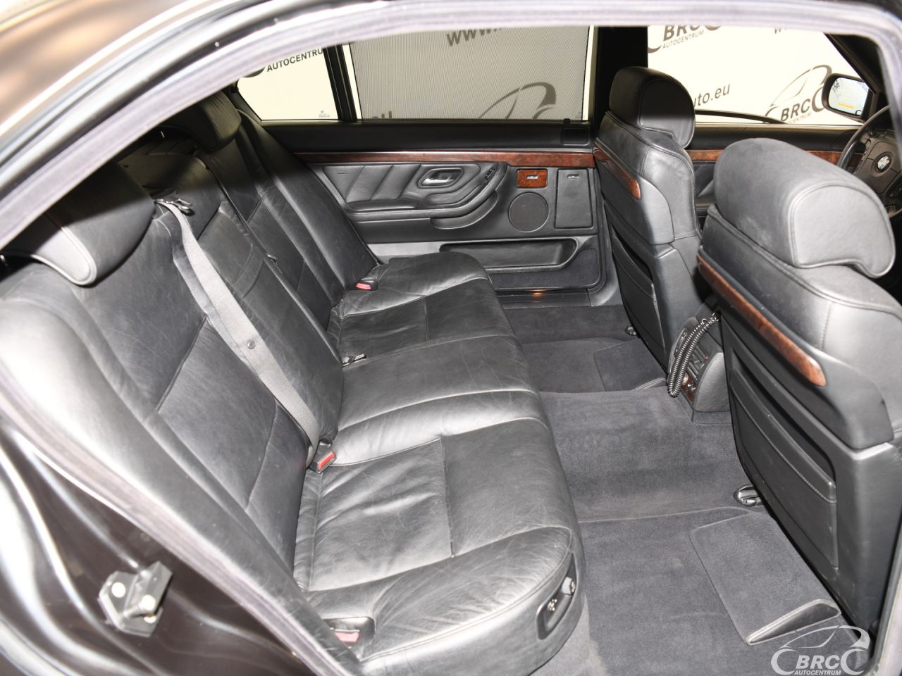 BMW 750 | 10