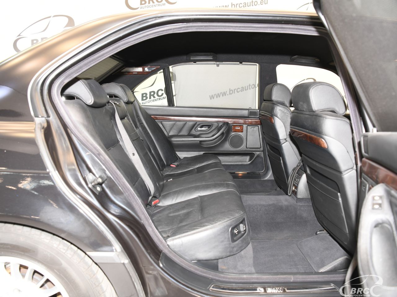 BMW 750 | 9