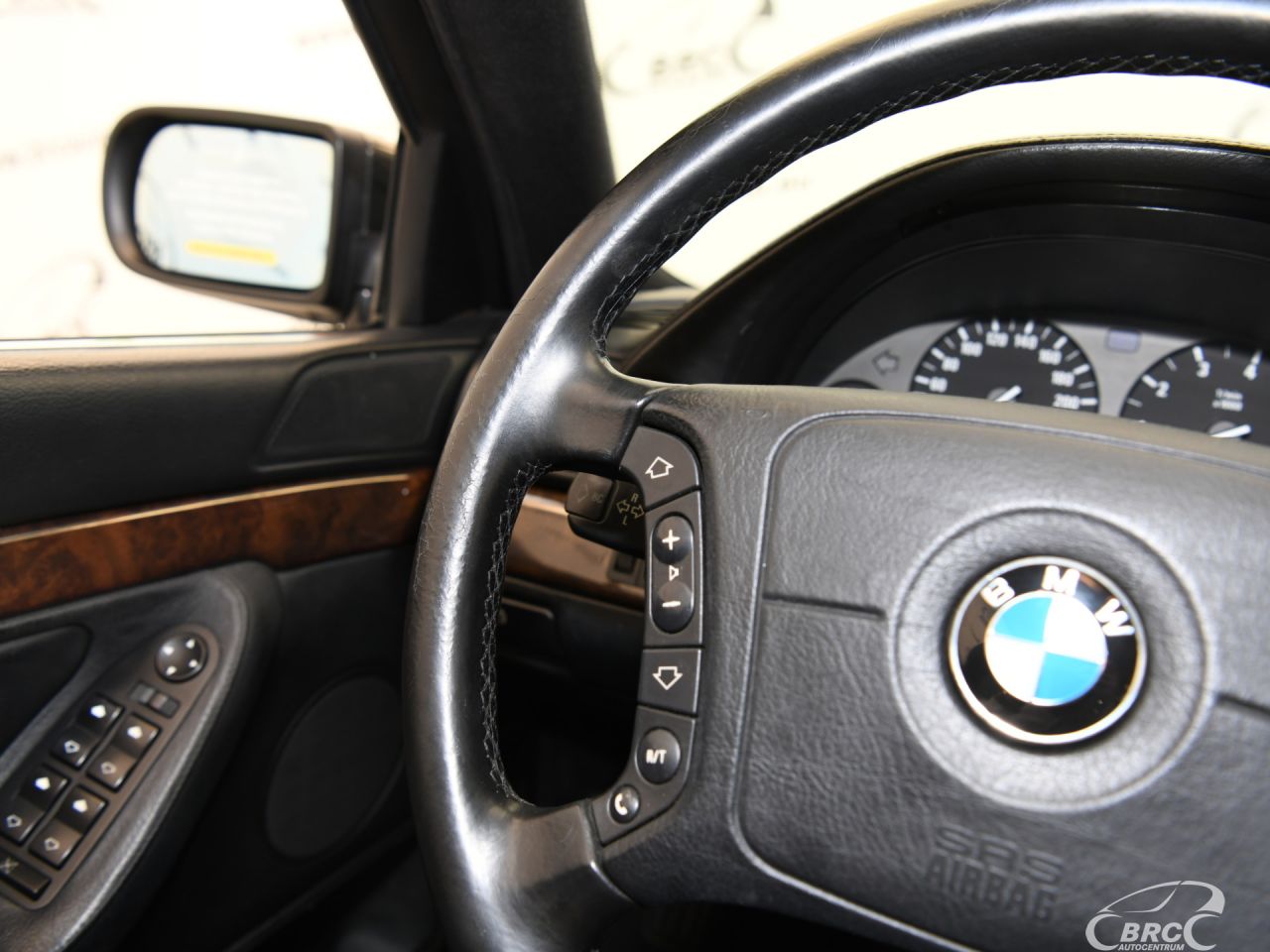 BMW 750 | 31