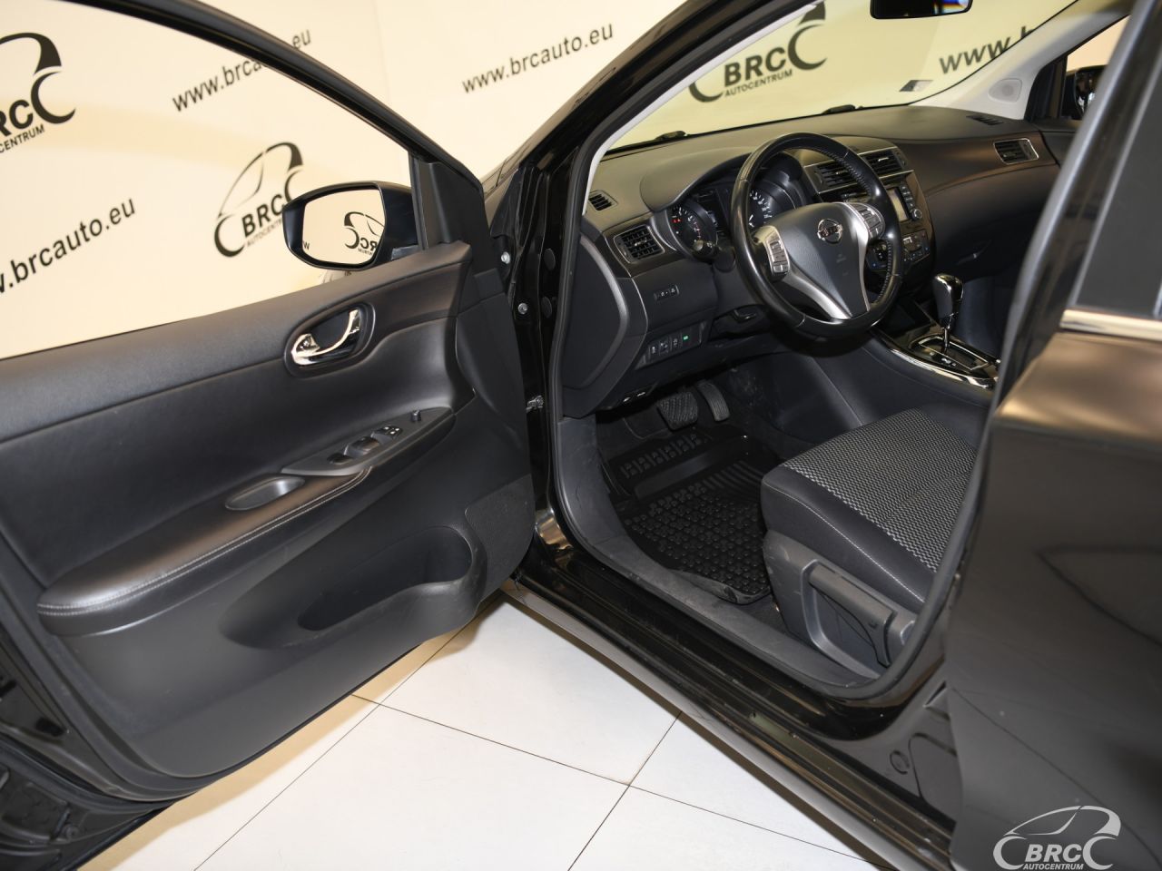 Nissan Pulsar | 18