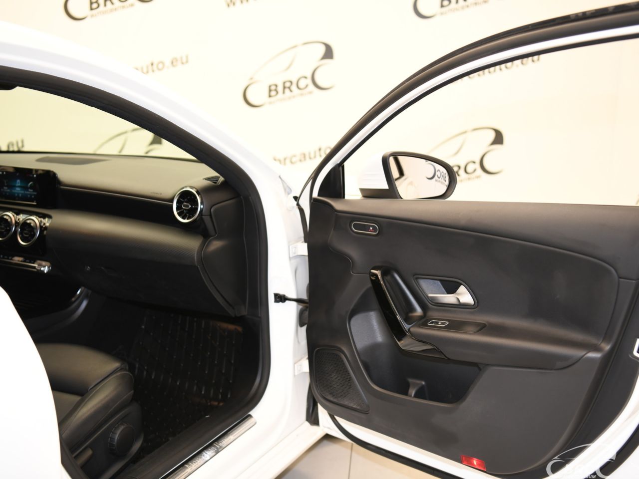 Mercedes-Benz A180 | 7