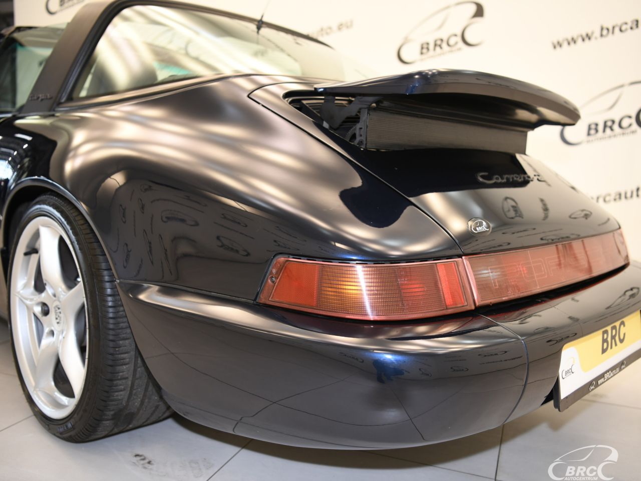 Porsche 911 | 76