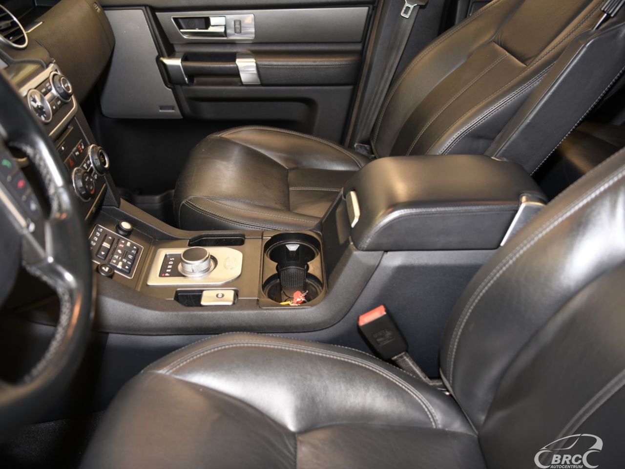Land Rover Discovery | 25