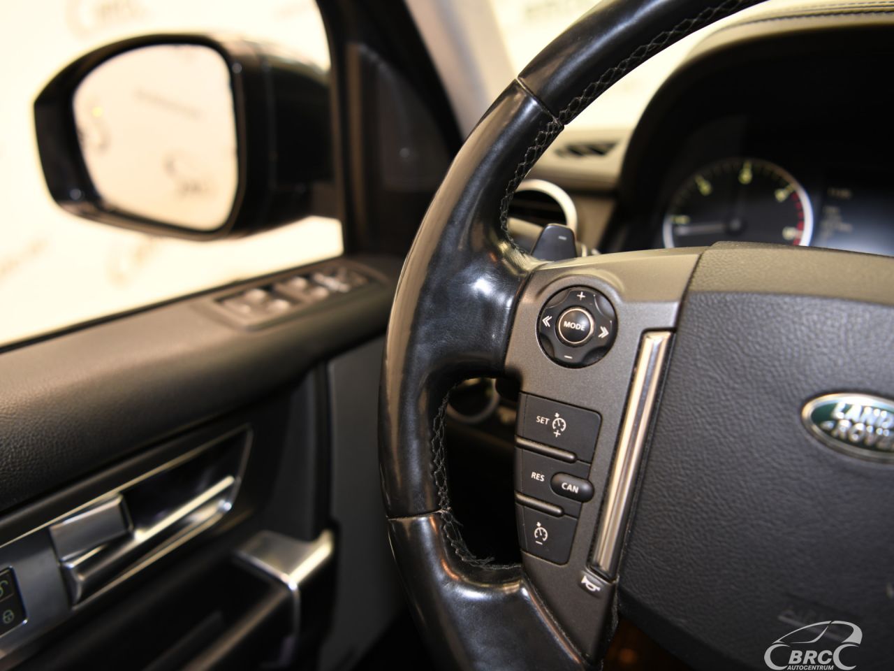 Land Rover Discovery | 32