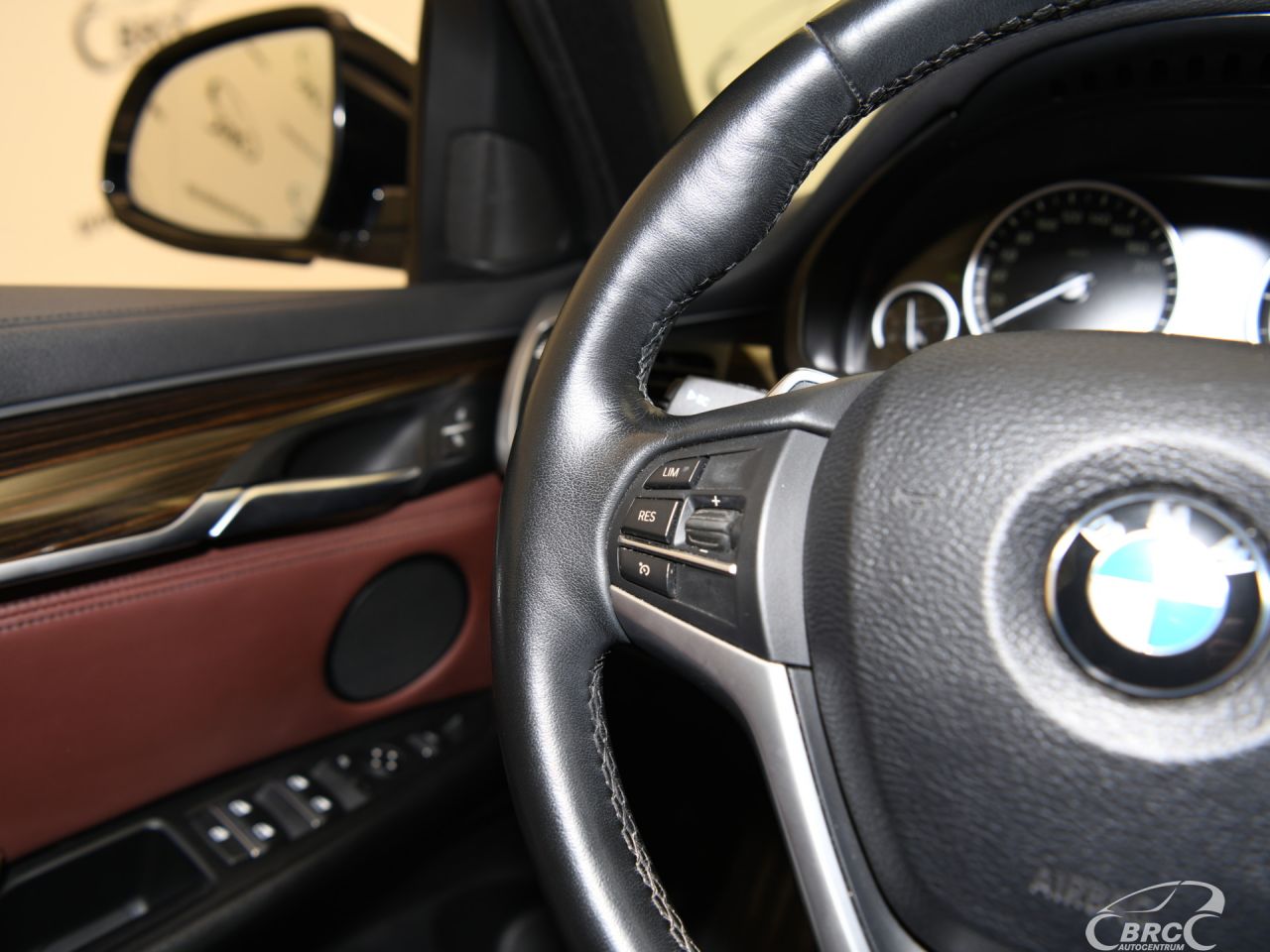 BMW X6 | 31