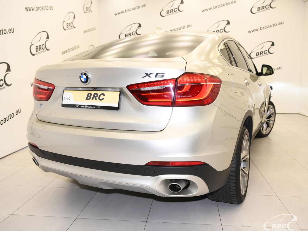 BMW X6 | 43