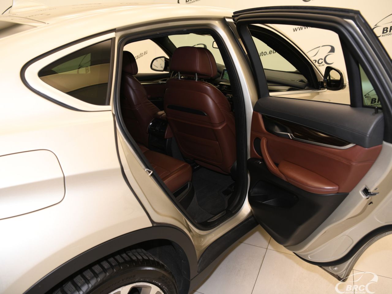 BMW X6 | 13