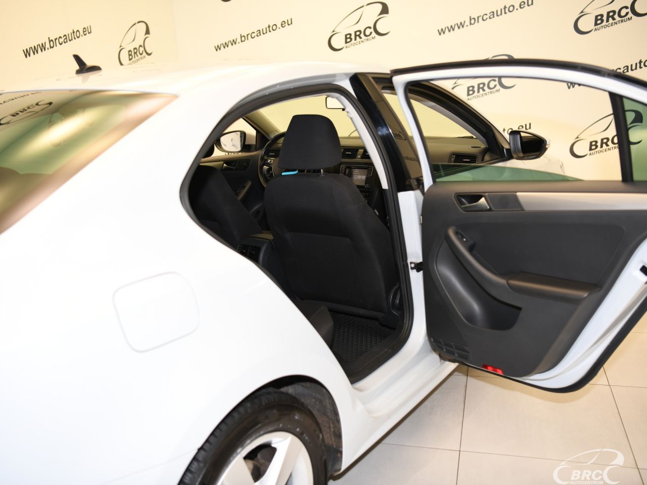 Volkswagen Jetta | 19