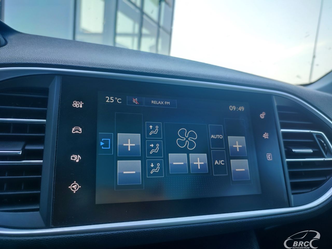 Peugeot 308 | 24