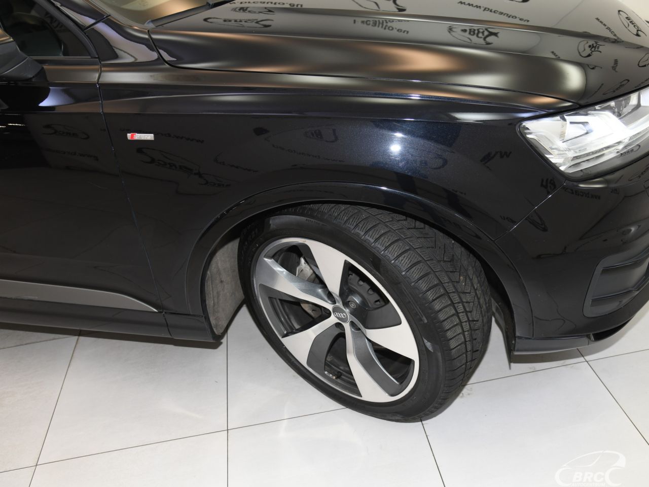 Audi Q7 | 46