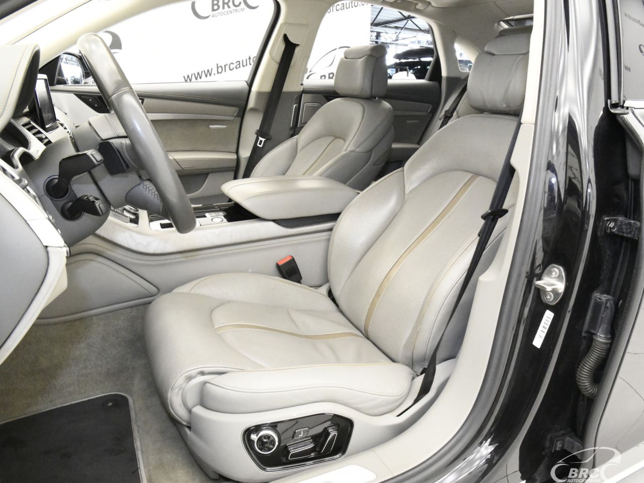 Audi A8 | 24