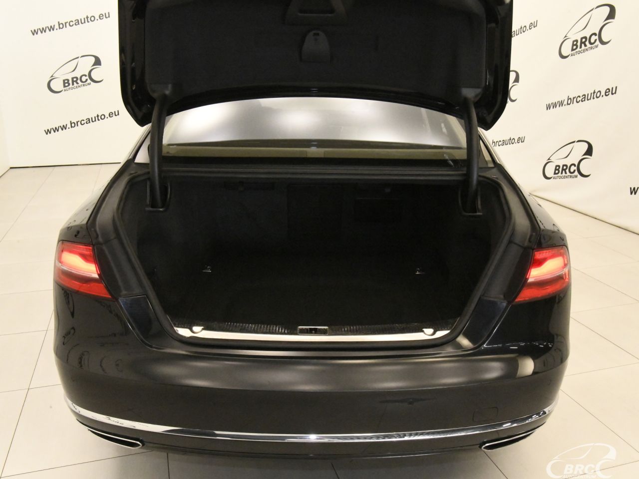 Audi A8 | 53