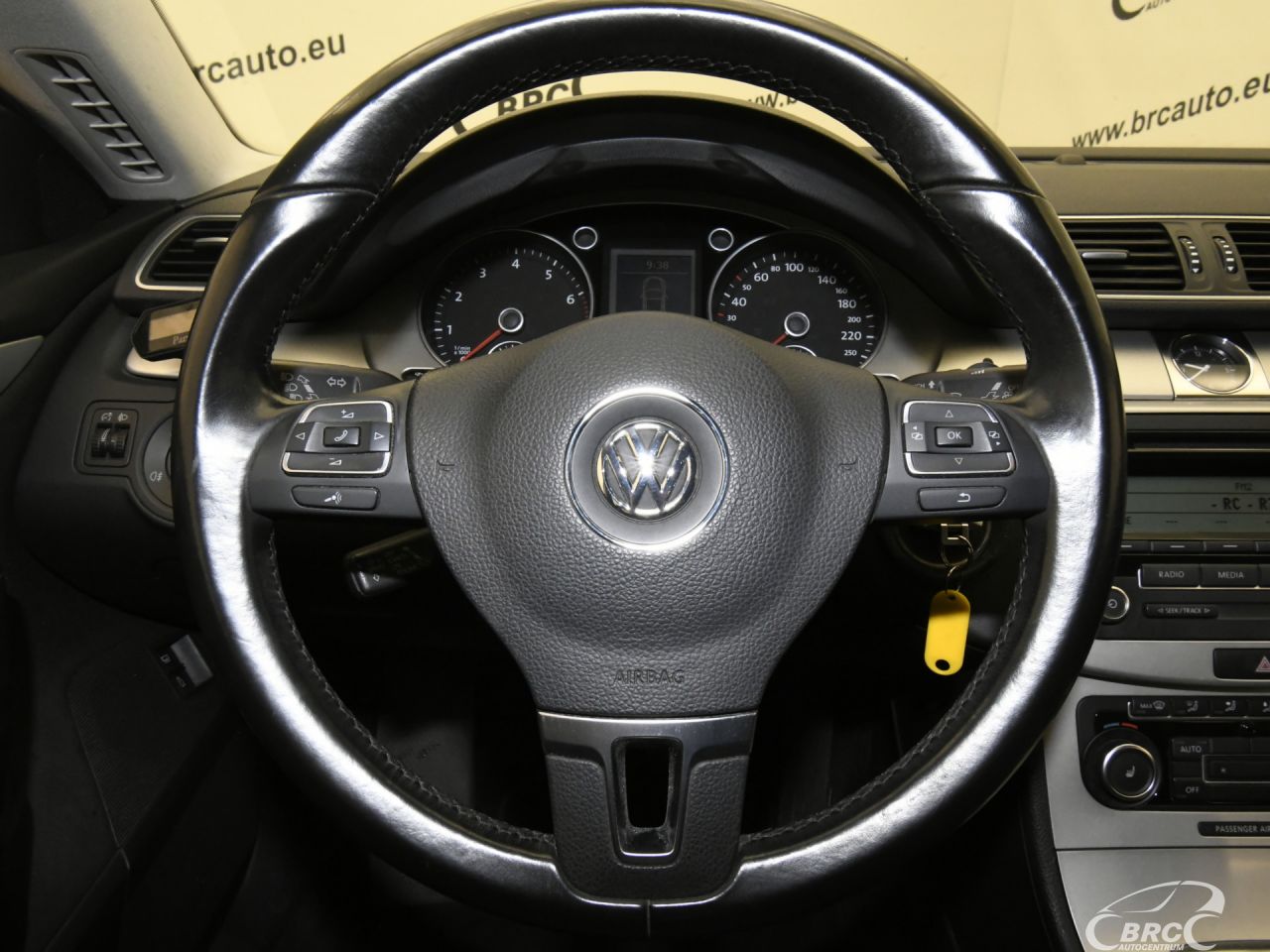 Volkswagen Passat | 28