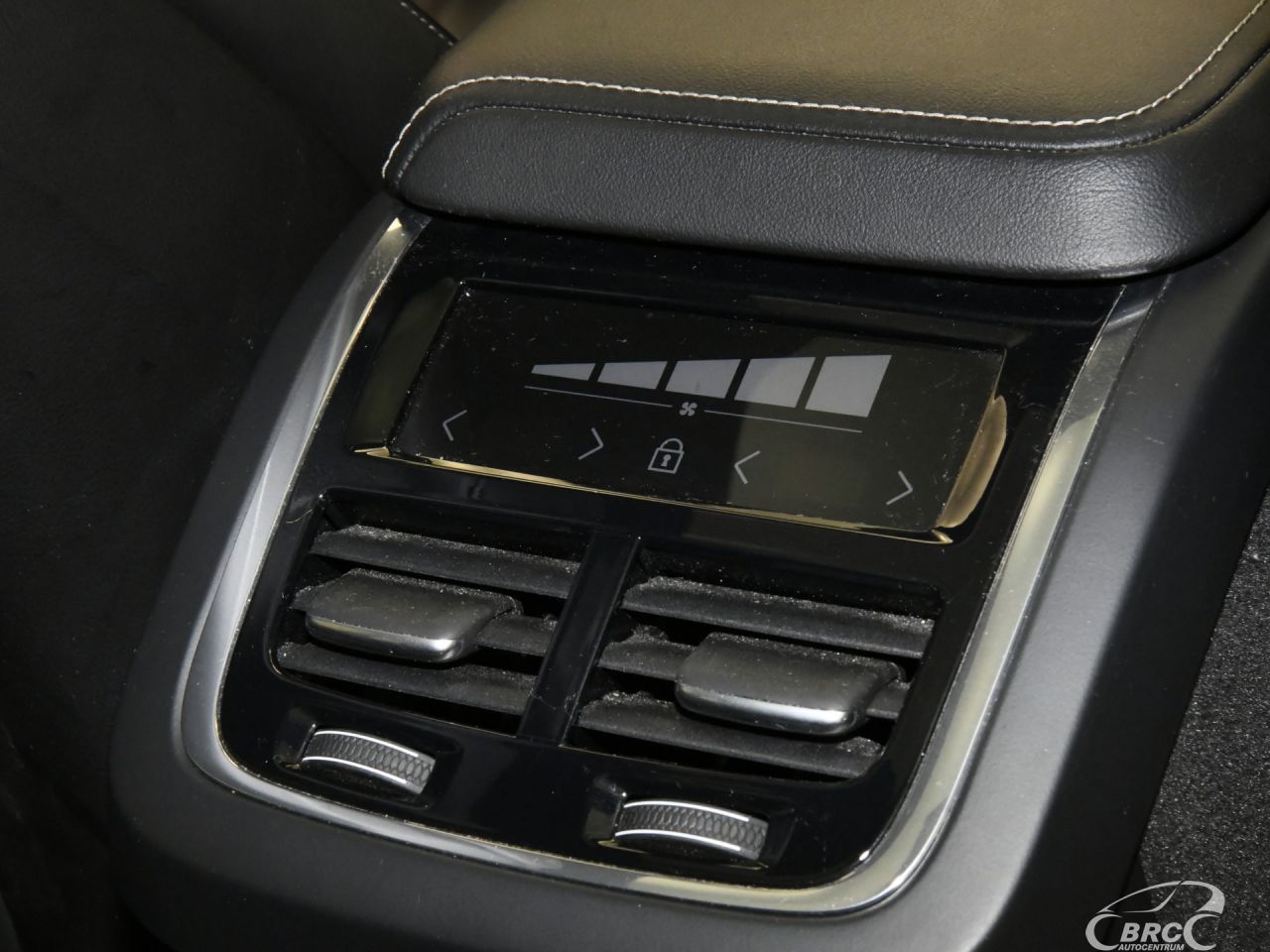 Volvo XC60 | 13