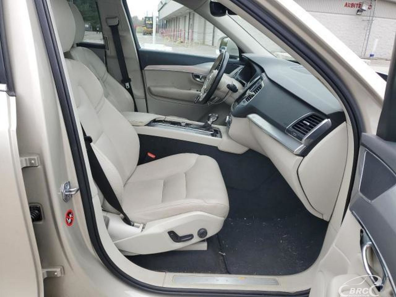 Volvo XC90 | 50