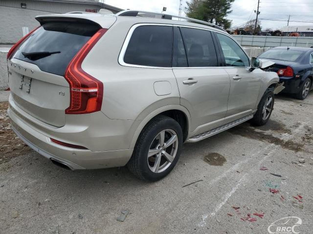Volvo XC90 | 51