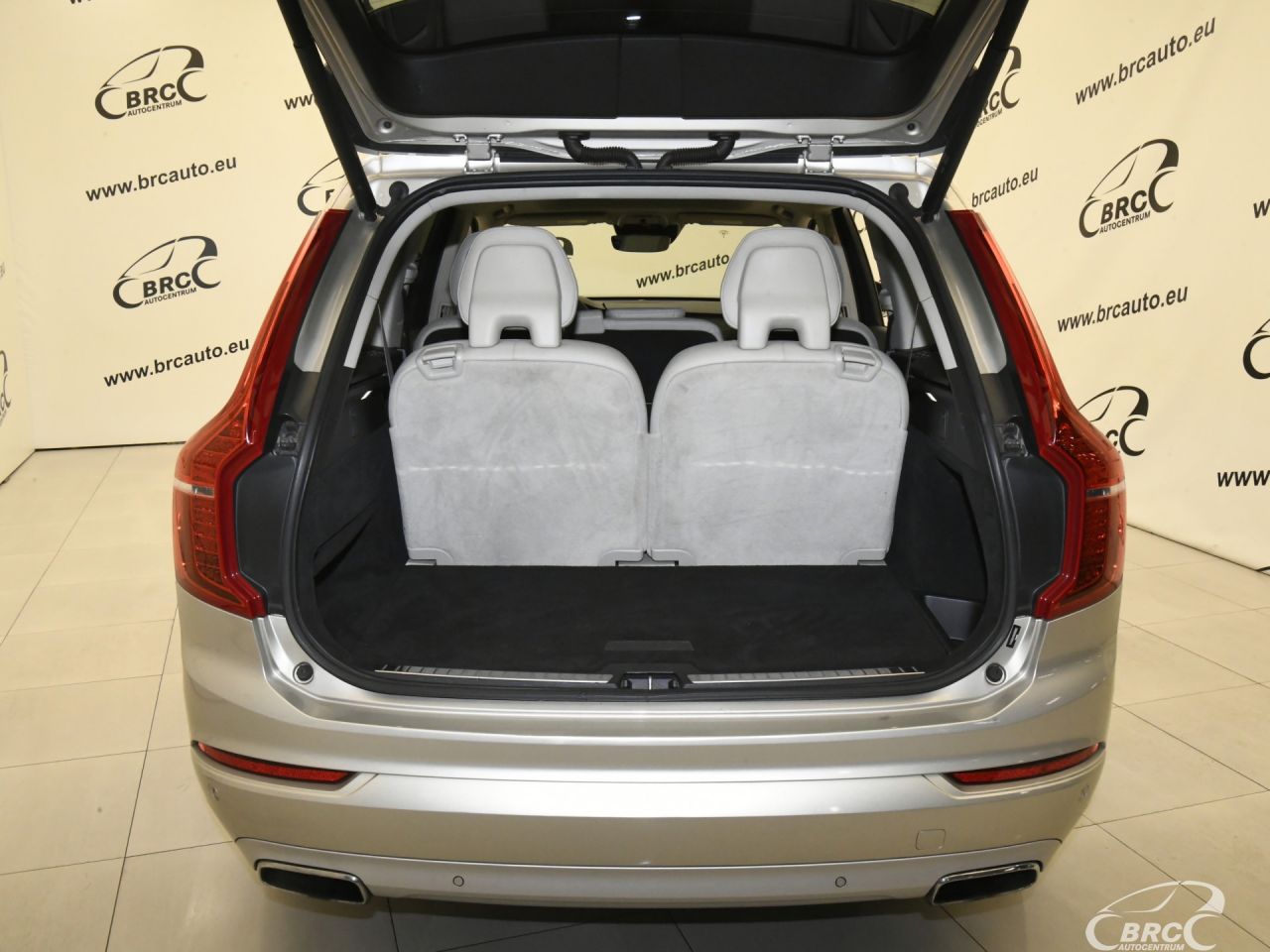 Volvo XC90 | 39