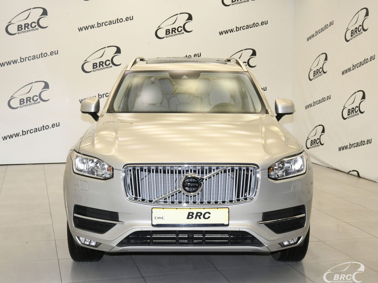 Volvo XC90 | 43
