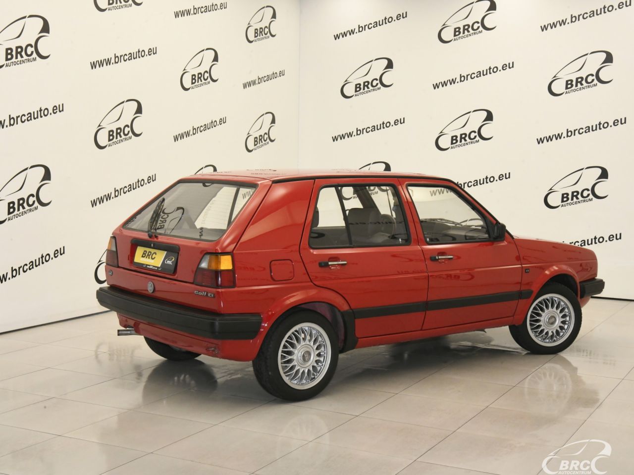 Volkswagen Golf | 2