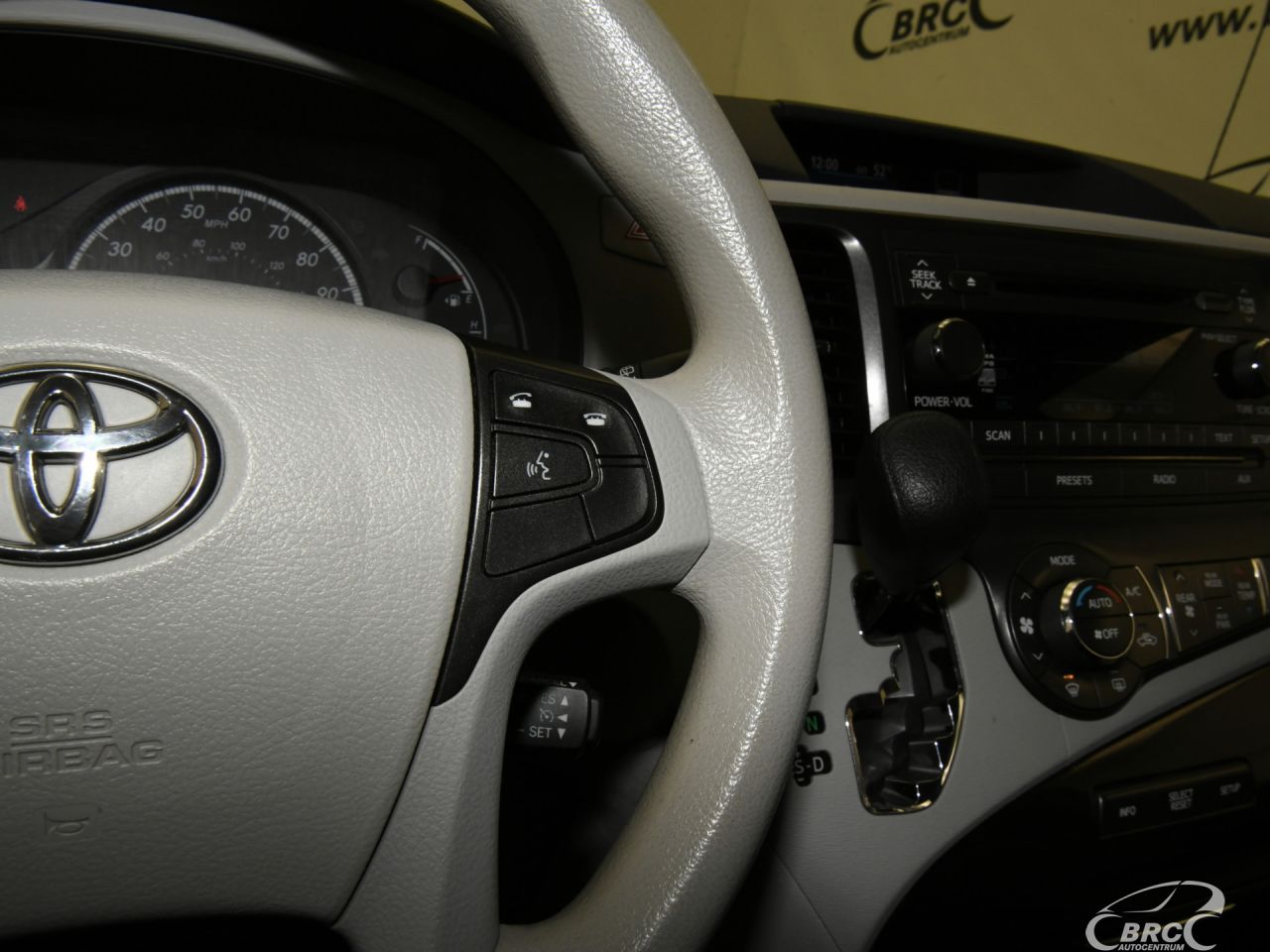 Toyota Sienna | 34
